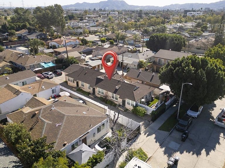 Listing photo 5