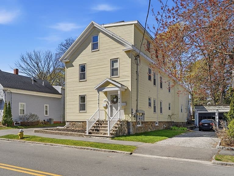 Listing photo 3