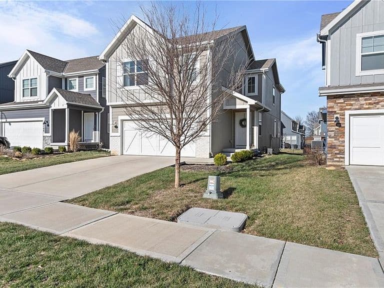 Listing photo 4