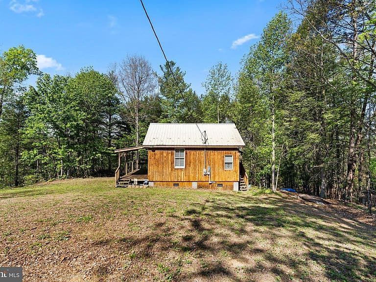Listing photo 5