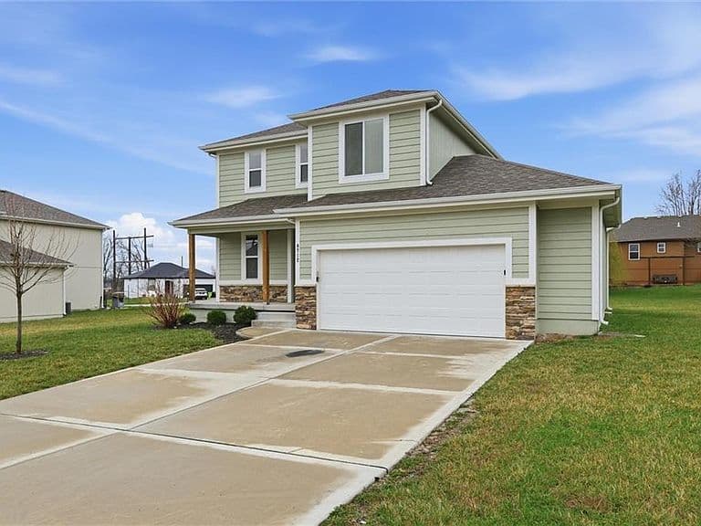 Listing photo 3