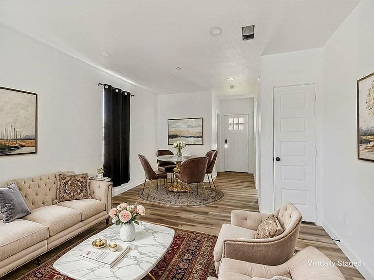Listing photo 2
