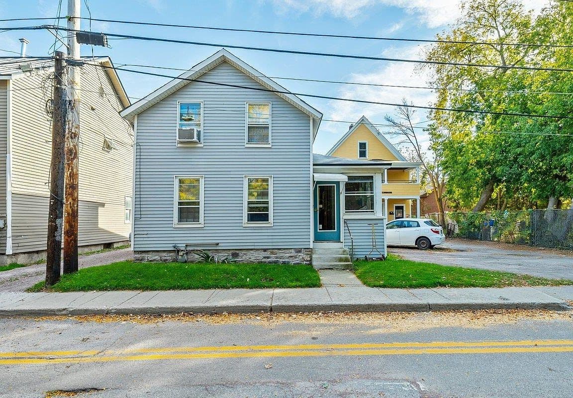 Primary listing photo