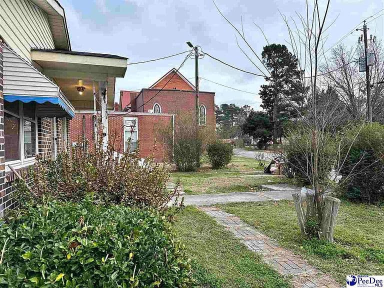 Listing photo 4