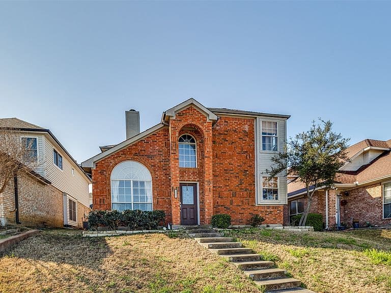 Listing photo 3