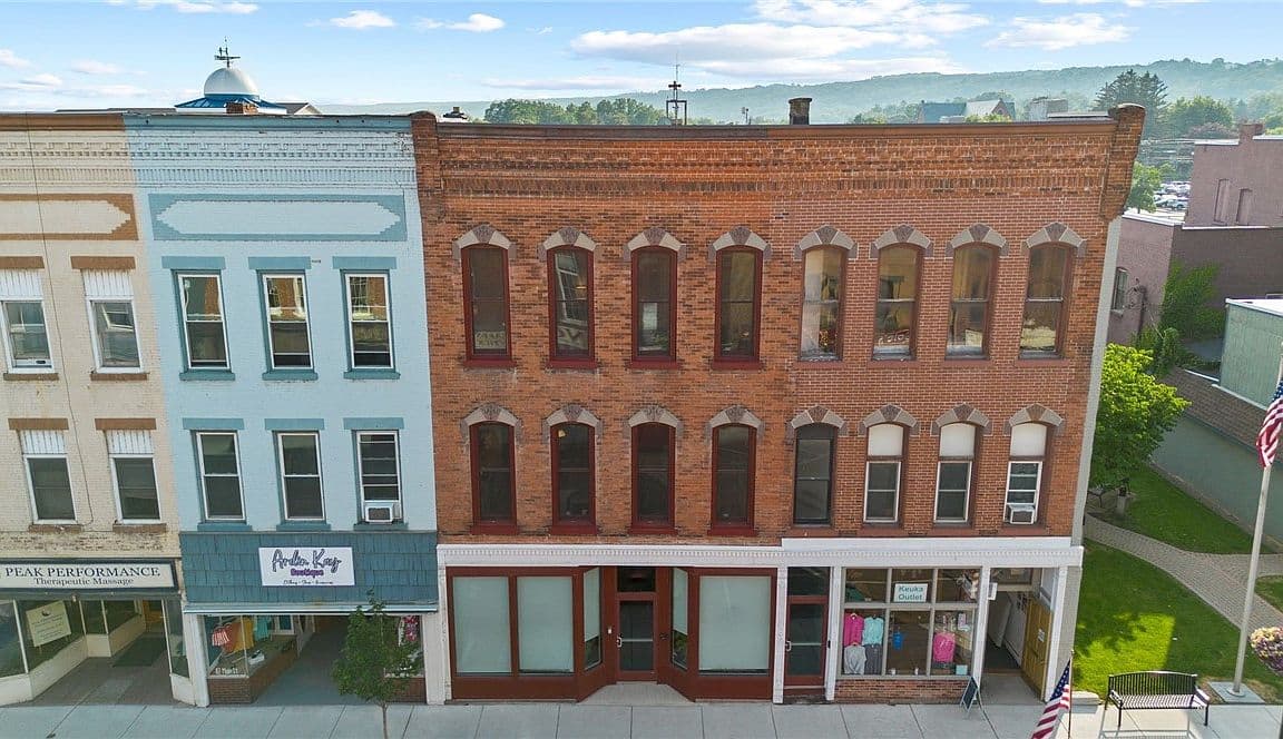 Primary listing photo