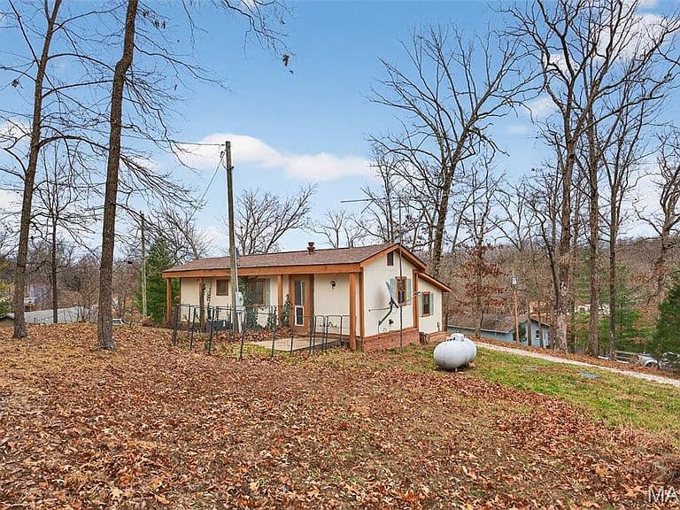 Listing photo 5