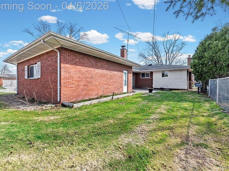 Listing photo 4
