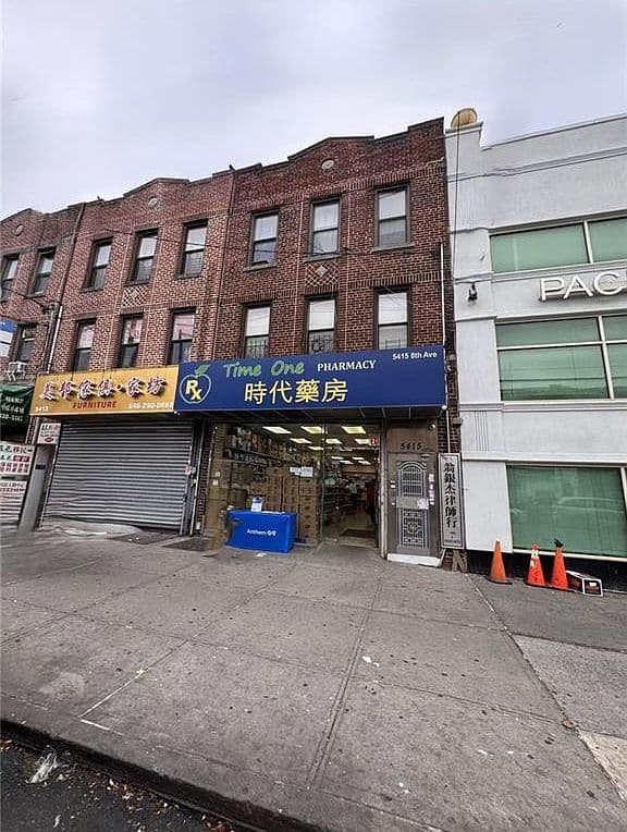 Primary listing photo