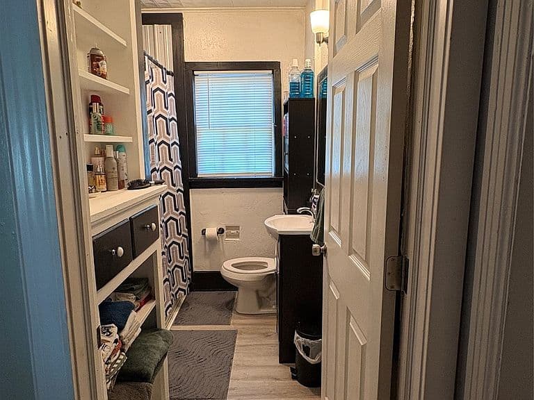 Listing photo 4