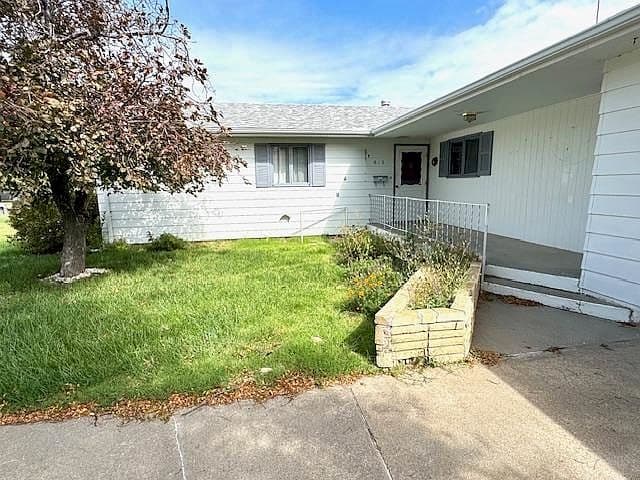 Listing photo 3