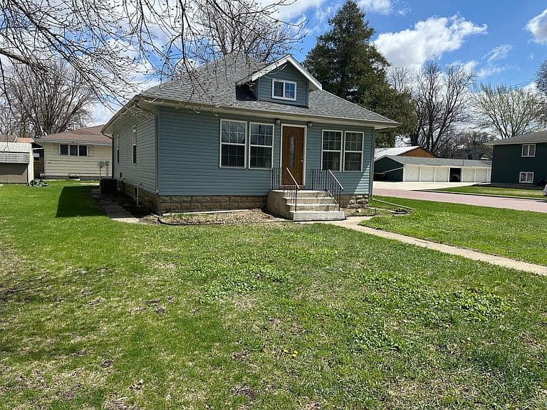Listing photo 4