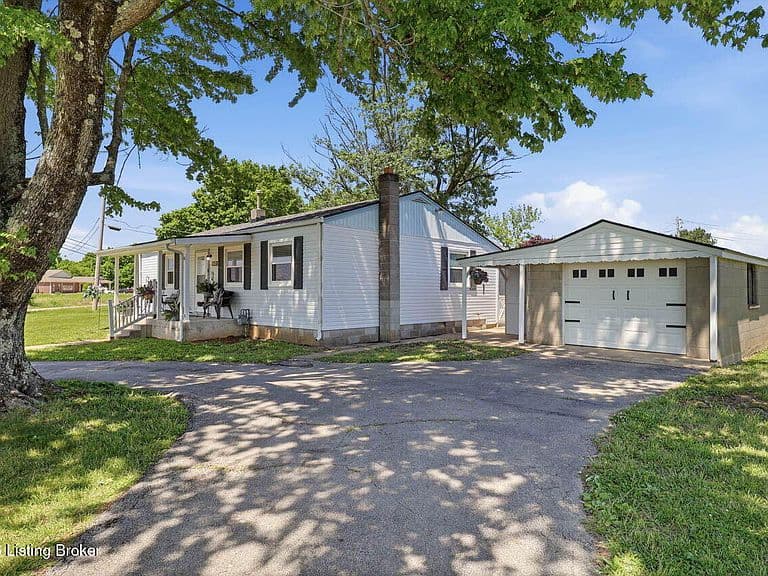 Listing photo 2