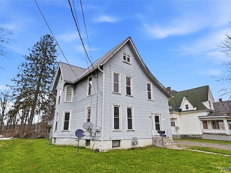 Listing photo