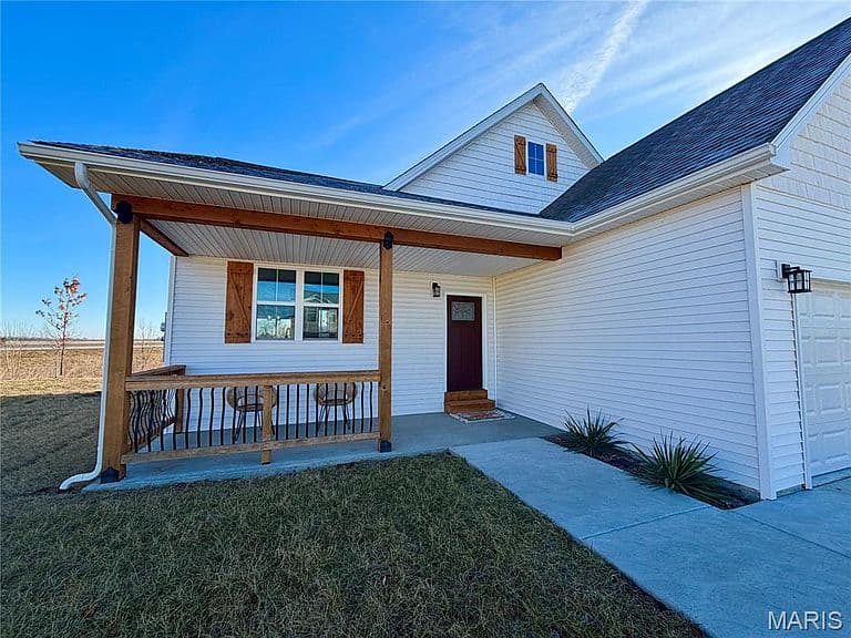 Listing photo 4