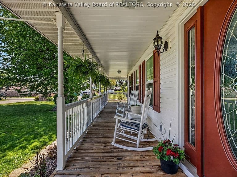 Listing photo 5