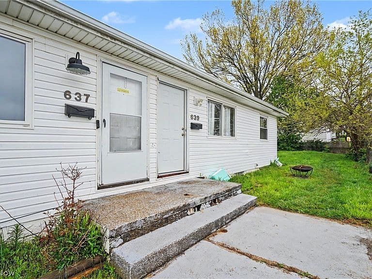Listing photo 3