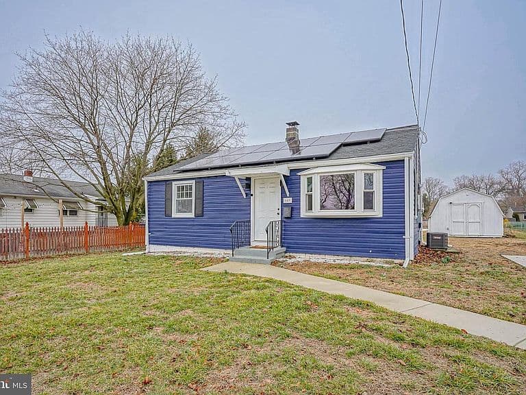 Listing photo 3