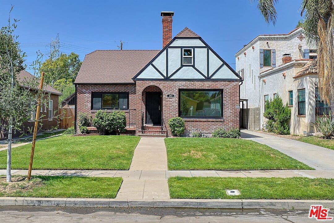 Primary listing photo
