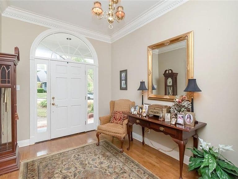 Listing photo 3