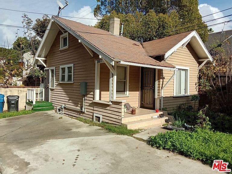 Listing photo 4