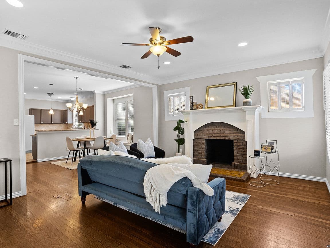 Primary listing photo