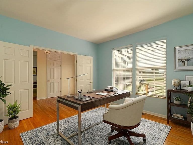 Listing photo 5