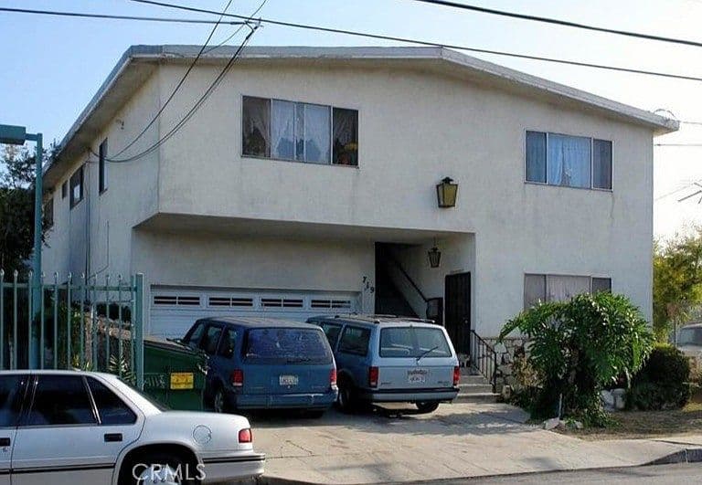 Listing photo 5