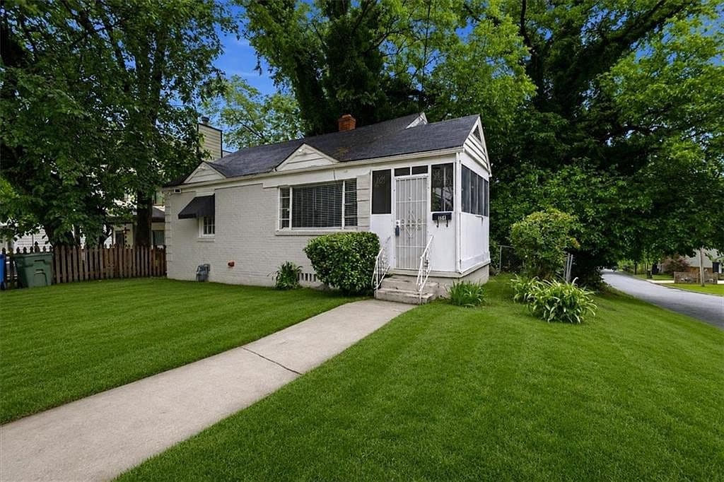 Primary listing photo