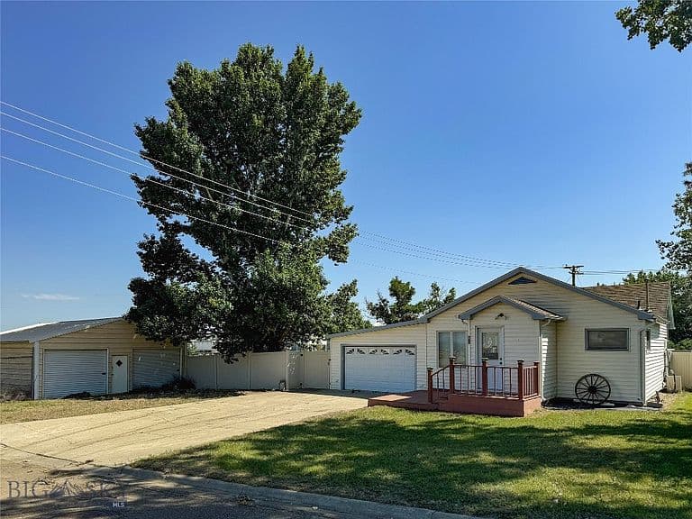 Listing photo 2