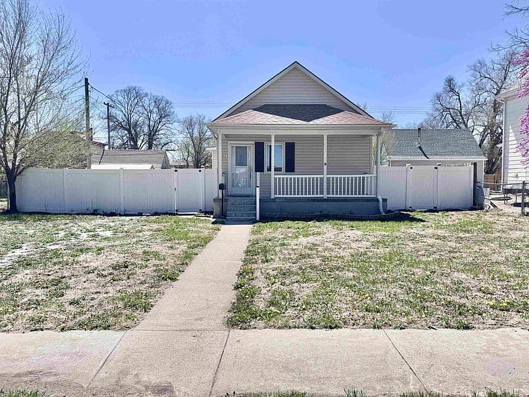 Listing photo 4