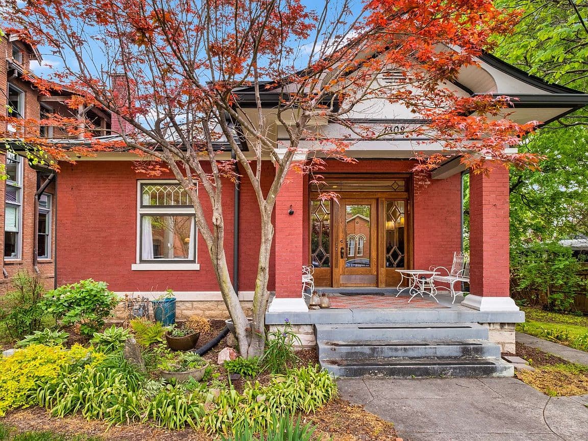Primary listing photo