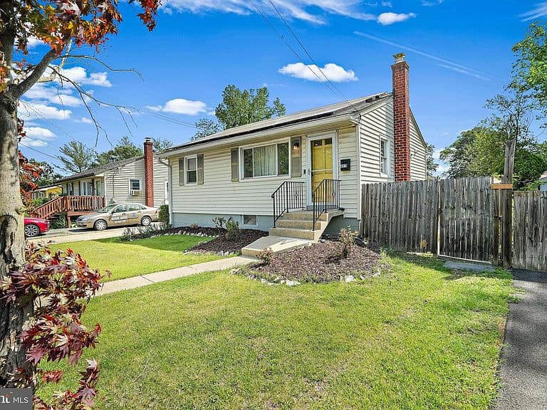 Listing photo 5