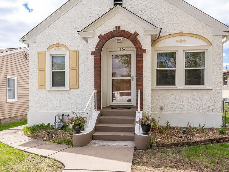 Listing photo 4