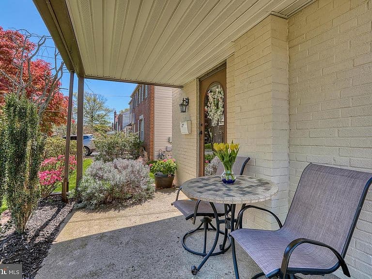 Listing photo 4