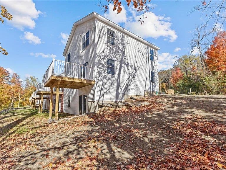 Listing photo 2