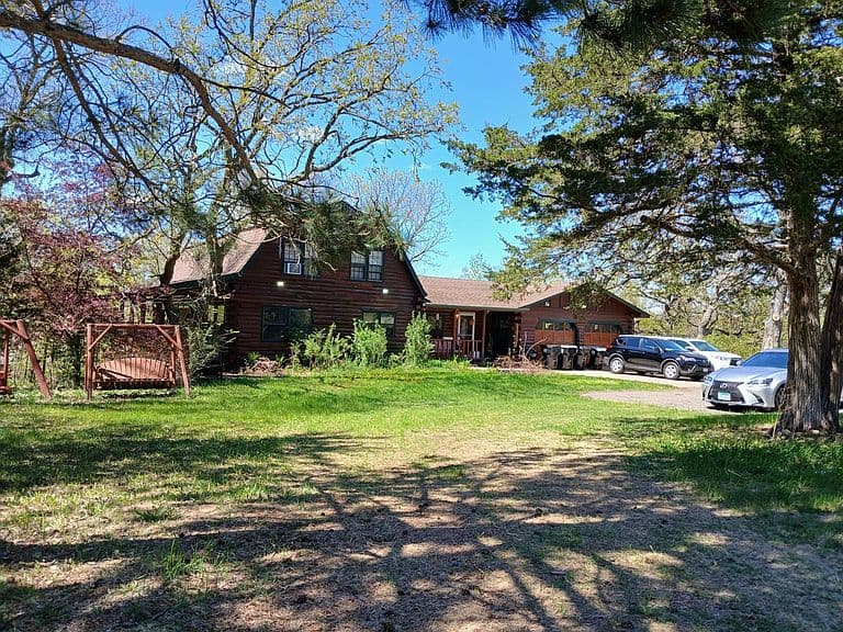 Listing photo