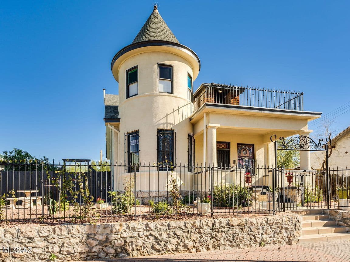 Primary listing photo