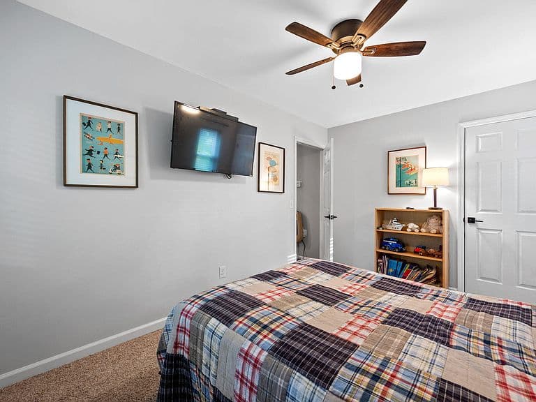Listing photo 5