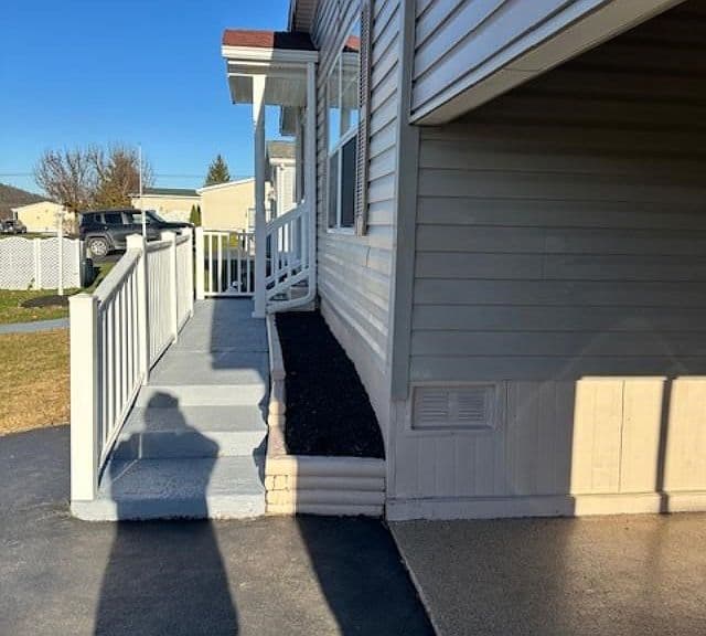 Listing photo 5