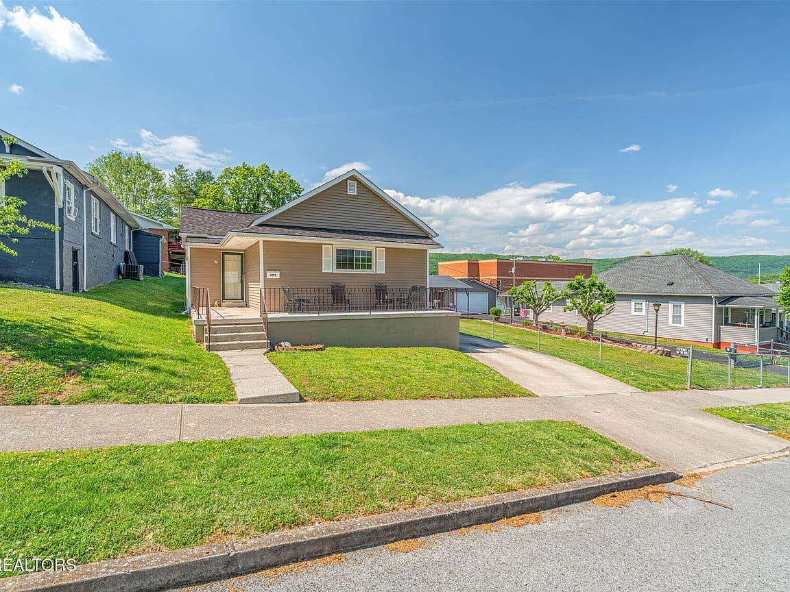 Primary listing photo