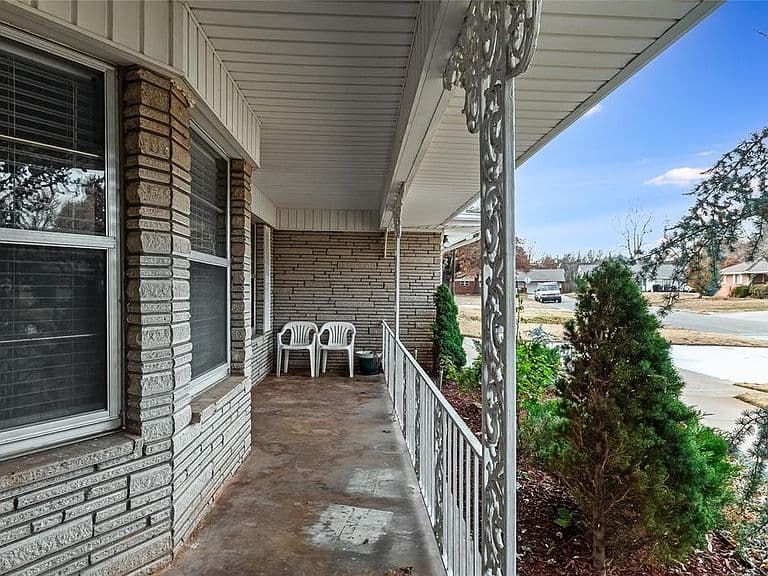 Listing photo 4