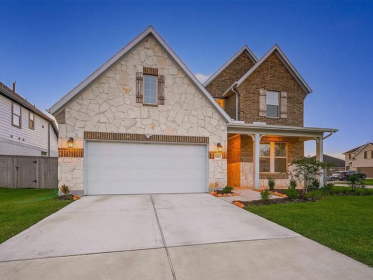 Listing photo 2