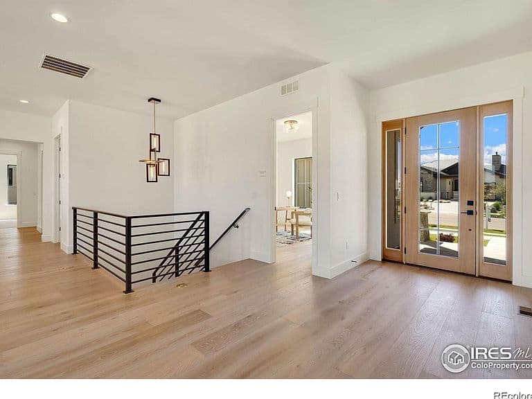 Listing photo 4