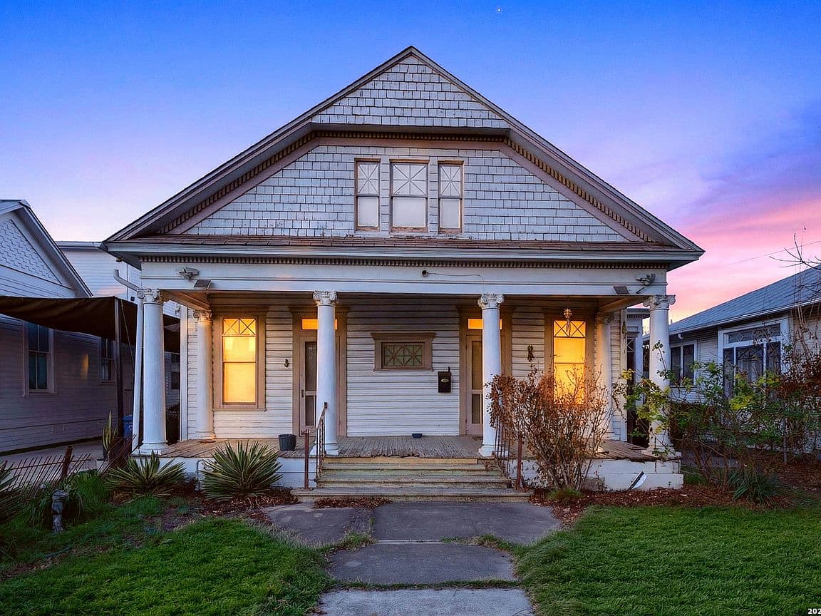 Primary listing photo