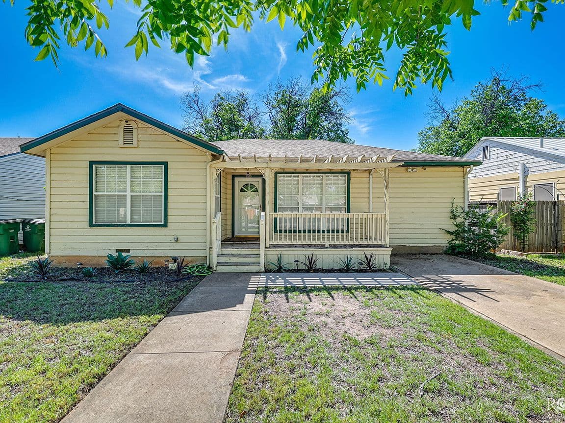 Primary listing photo