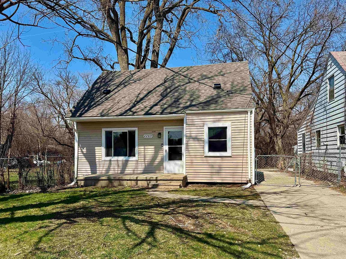 Primary listing photo