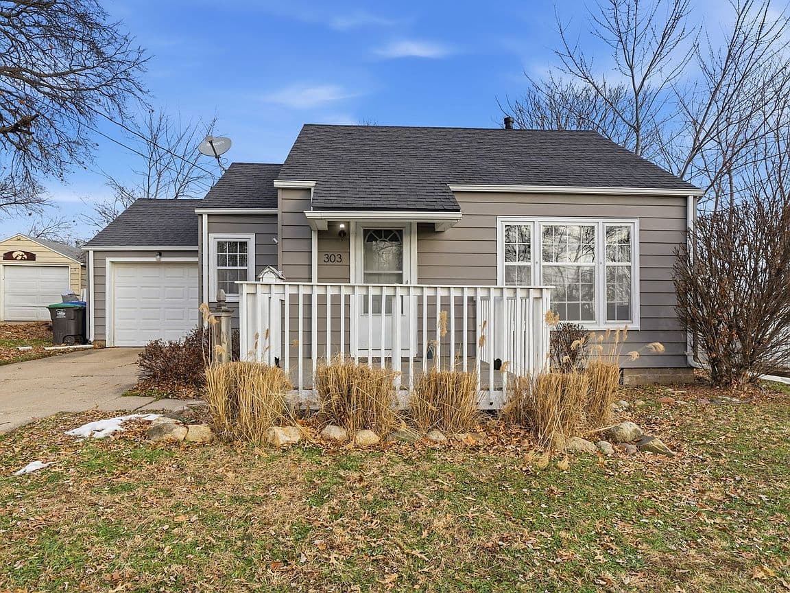 Primary listing photo