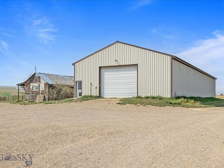Listing photo 4