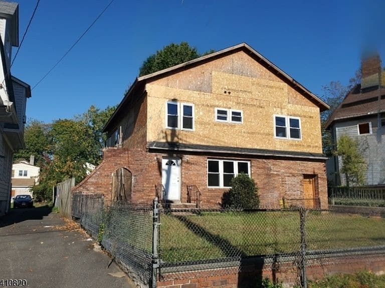 Listing photo
